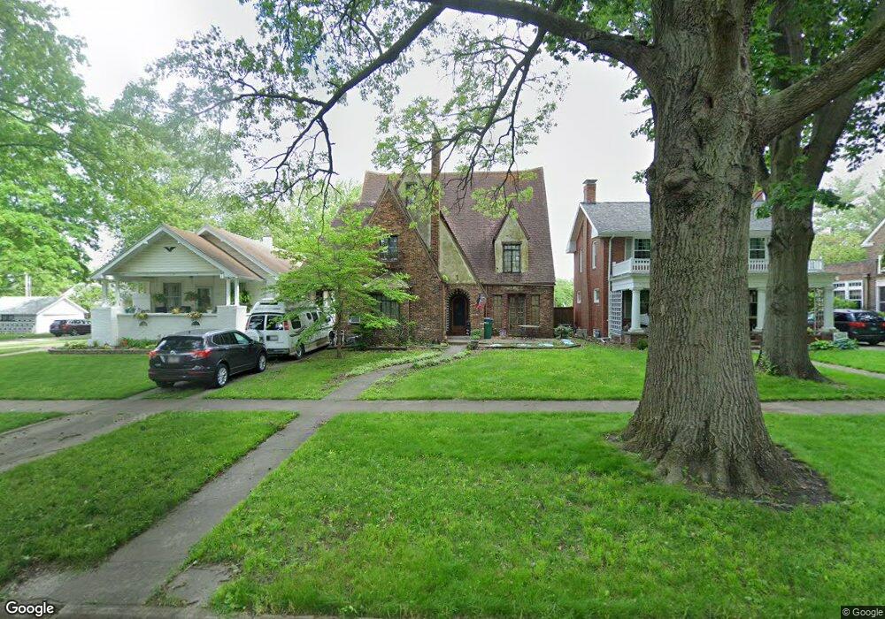 216 Wabash Ave, Mattoon, IL 61938 - photo 1