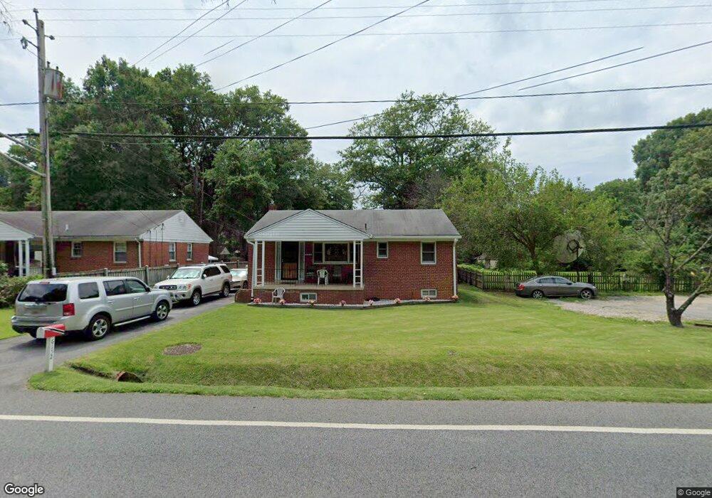 6152 Princess Garden Pkwy, Lanham, MD 20706 - photo 1