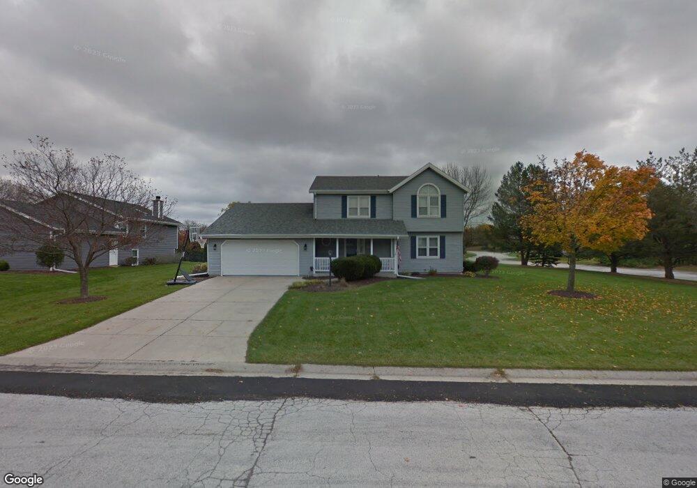 W162N10462 Auburn Ln, Germantown, WI 53022 - photo 1