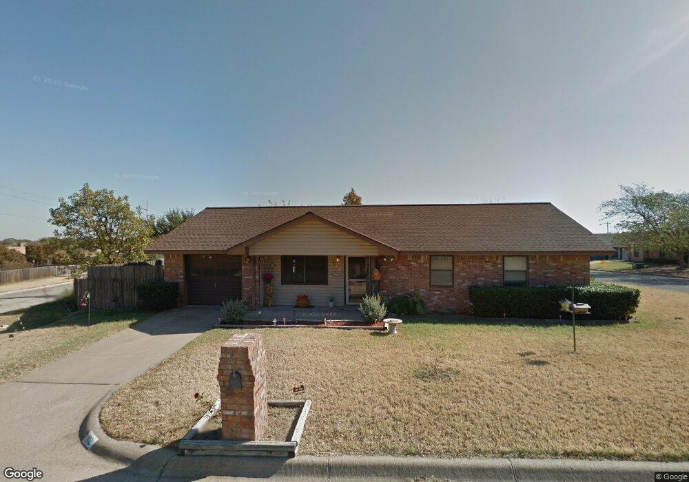 102 Lochness Cir, Weatherford, TX 76086 - photo 1