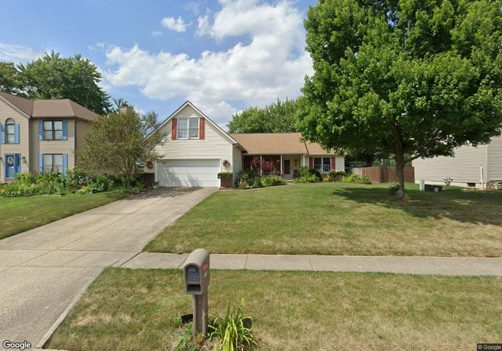 597 Ridenour Rd, Columbus, OH 43230 - photo 1