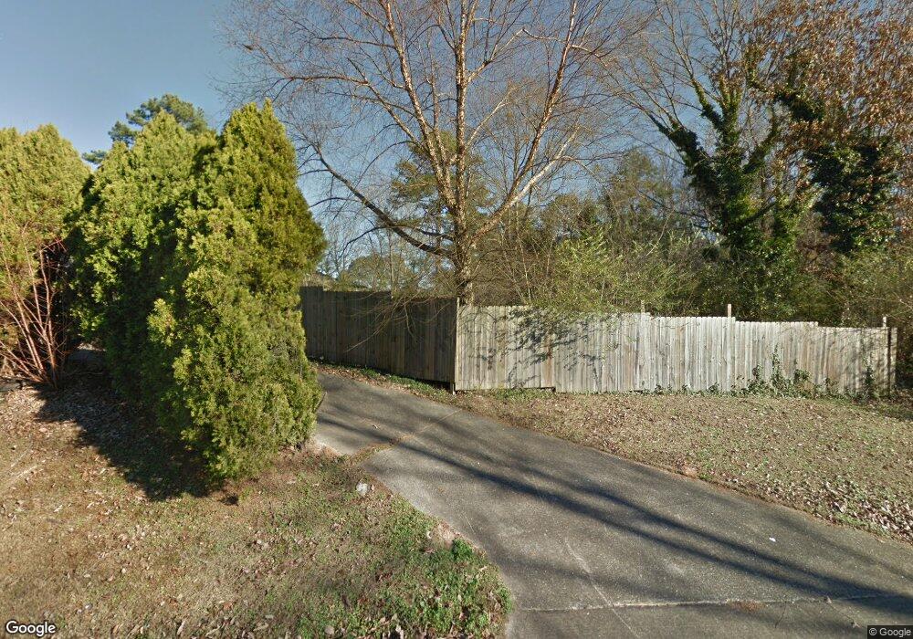 141 Fox Hill Ct, Center Point, AL 35215 - photo 1