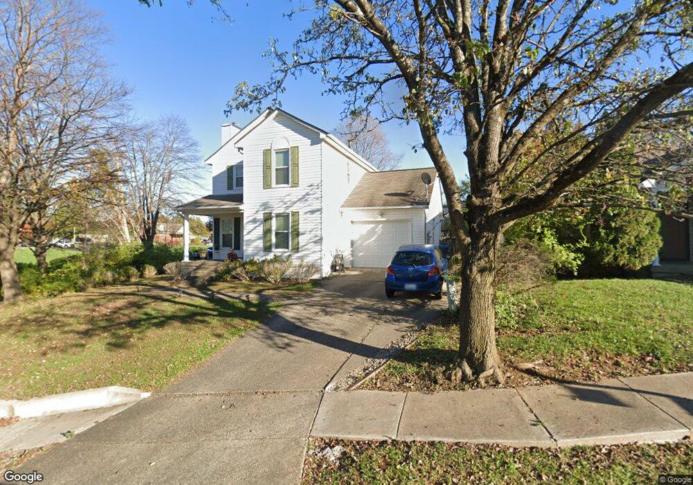 5801 Hudson Lake Dr, Louisville, KY 40291 - photo 1