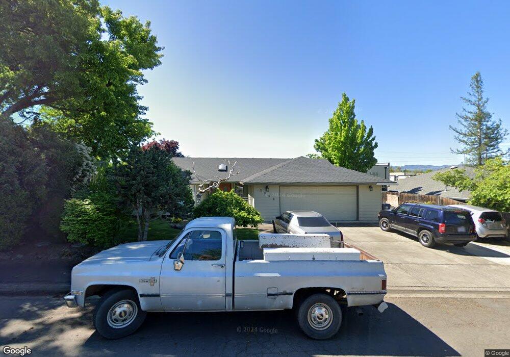 2552 Ashwood Ct, Medford, OR 97504 - photo 1