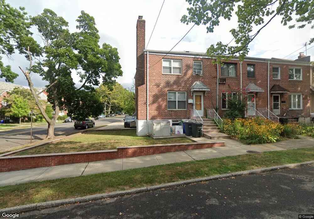 14143 76th Rd, Flushing, NY 11367 - photo 1