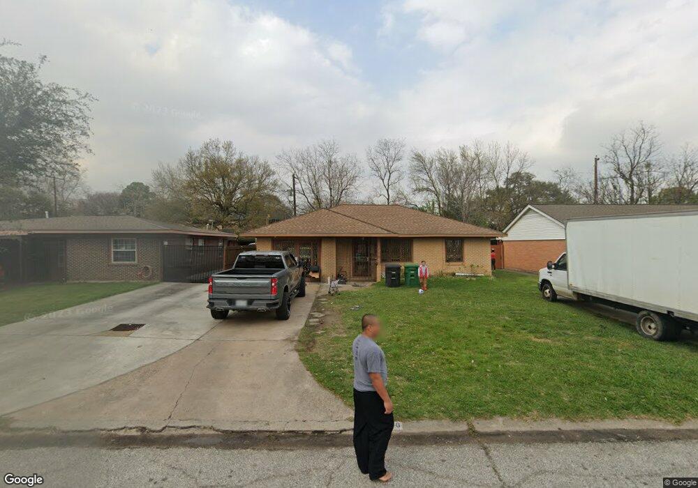 206 Floradora Ln, Houston, TX 77076 - photo 1