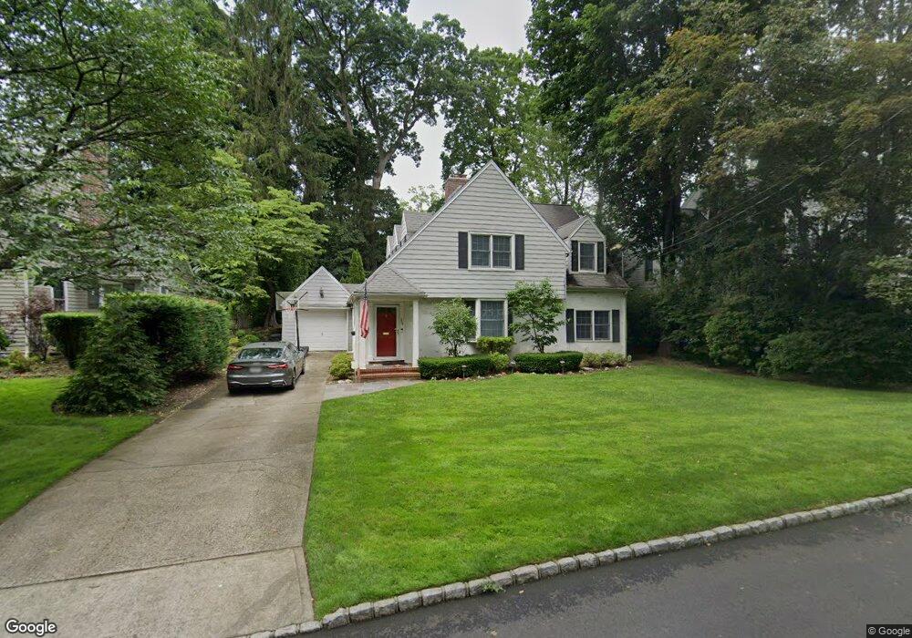 269 Nassau Ave, Manhasset, NY 11030 - photo 1