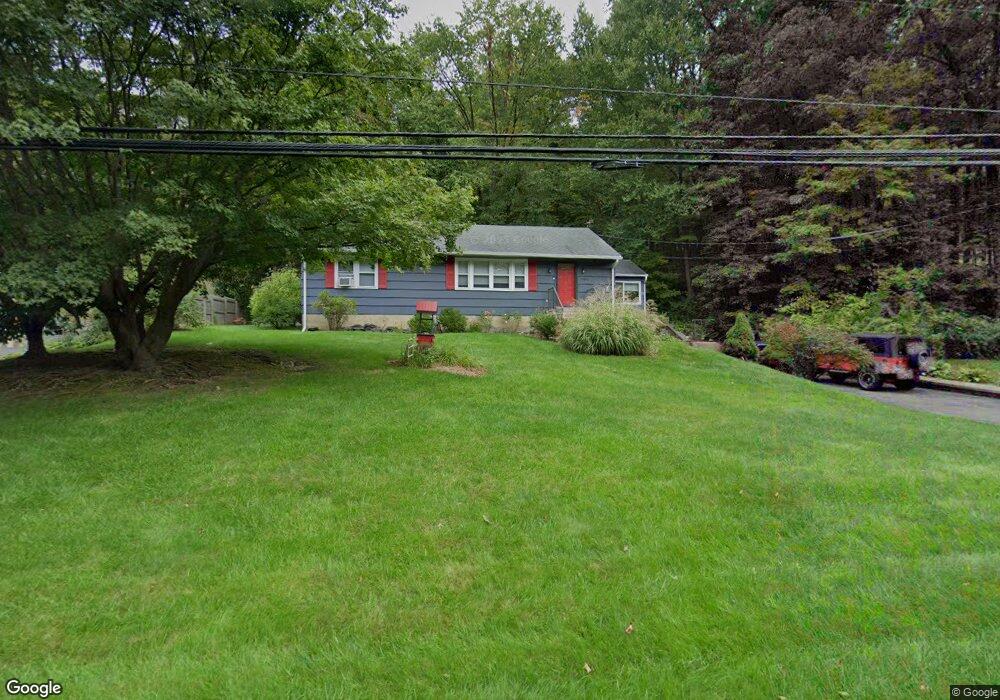 1384 Straits Turnpike, Middlebury, CT 06762 - photo 1