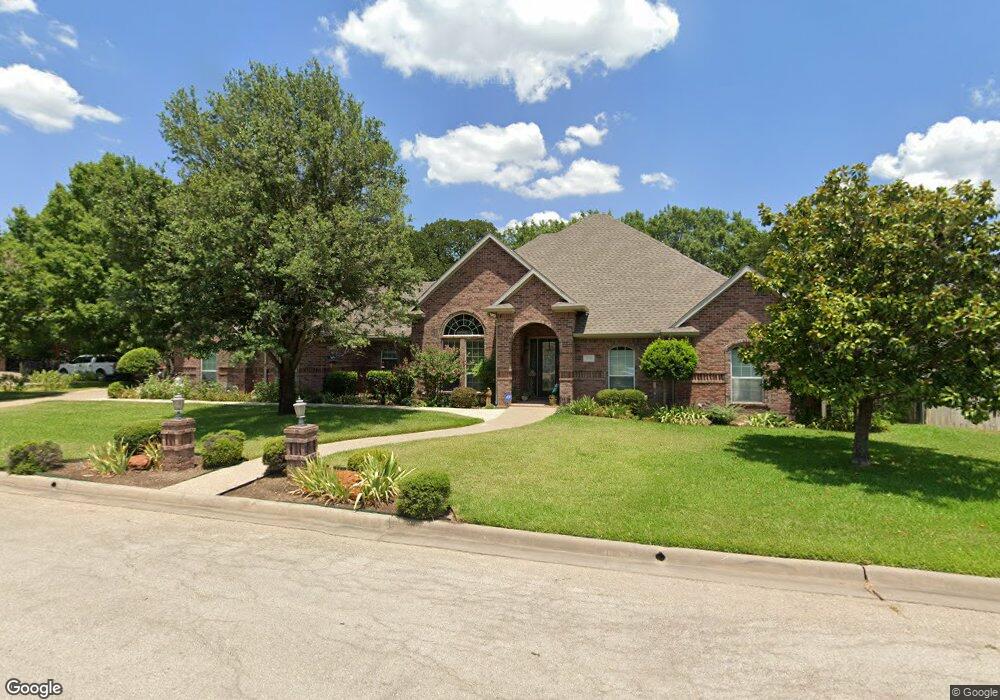 910 Mesquite St, Gainesville, TX 76240 - photo 1
