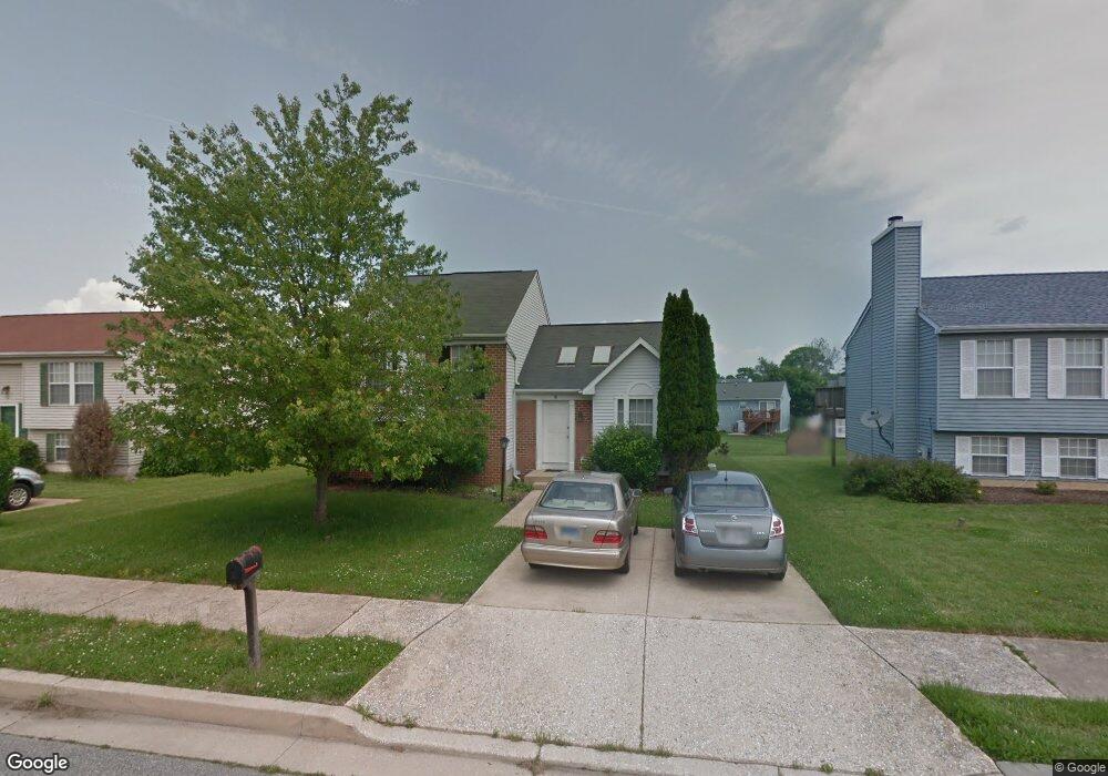 8 Braided Whip Ct, Windsor Mill, MD 21244 - photo 1