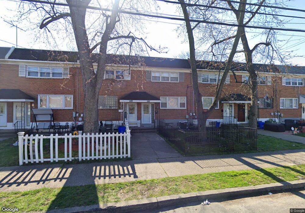 1287 Lakeshore Dr, Camden, NJ 08104 - photo 1