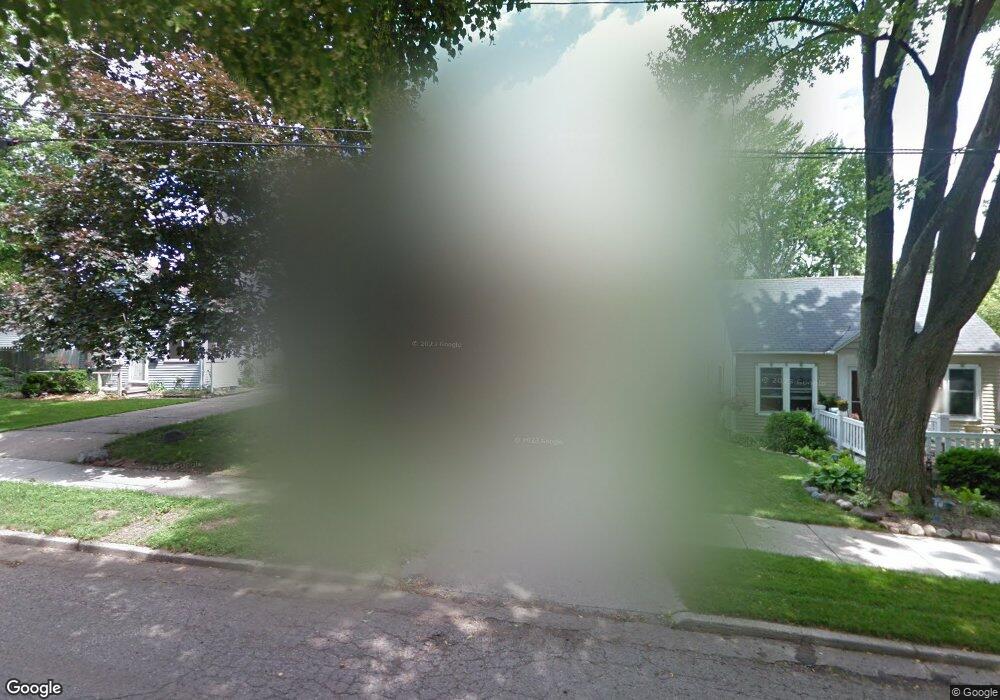 711 Glendale Ave, Lansing, MI 48910 - photo 1