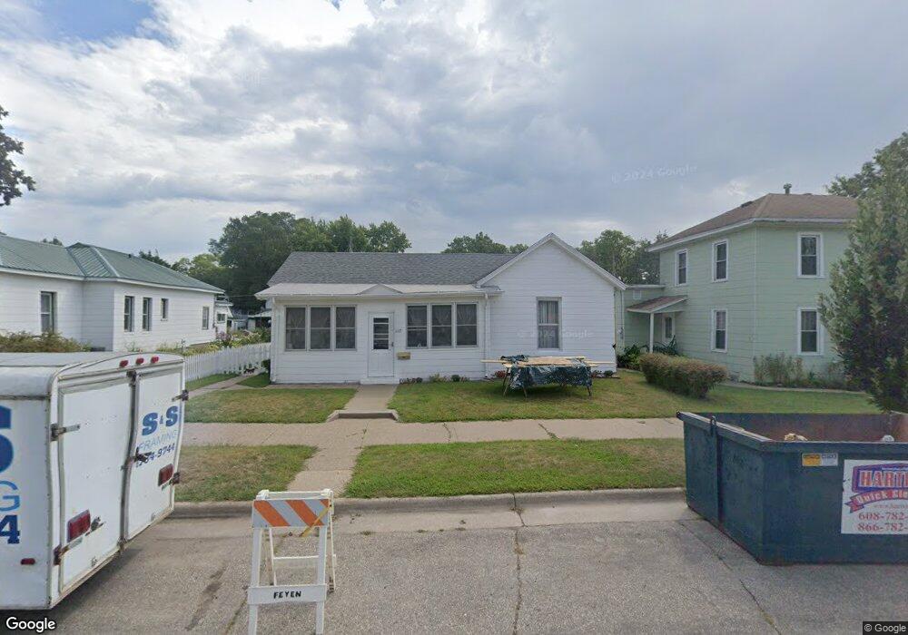 1117 8th St S, La Crosse, WI 54601 - photo 1