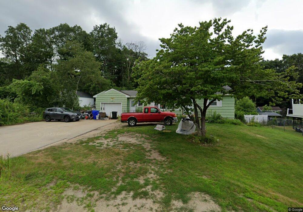 146 Belknap Rd, Hudson, NH 03051 - photo 1