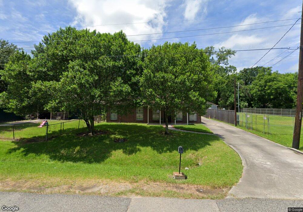 6633 Hoffman St, Houston, TX 77028 - photo 1