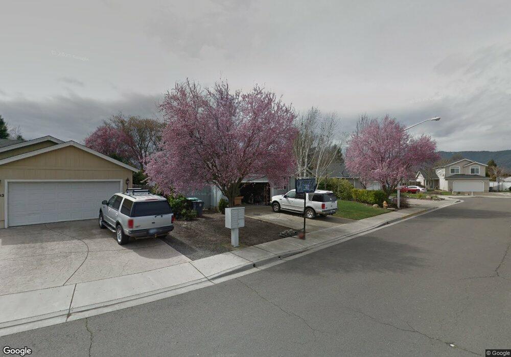 1205 Lindsey Ct, Central Point, OR 97502 - photo 1