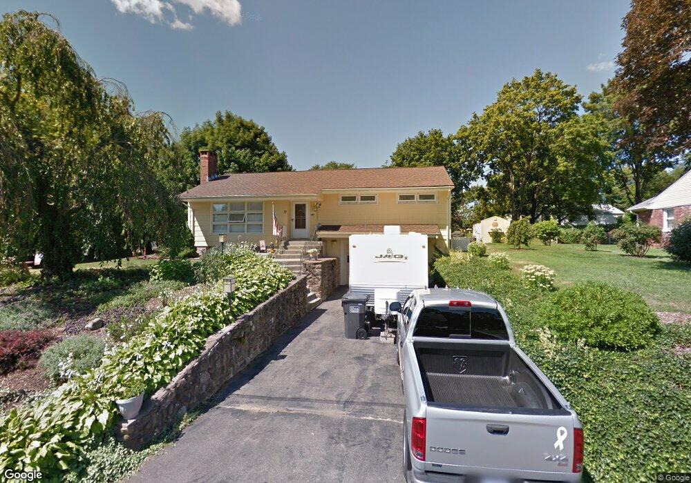 77 Margarite Rd, Middletown, CT 06457 - photo 1