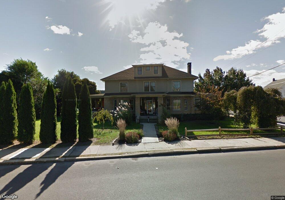 645 Mahoning St, Lehighton, PA 18235 - photo 1