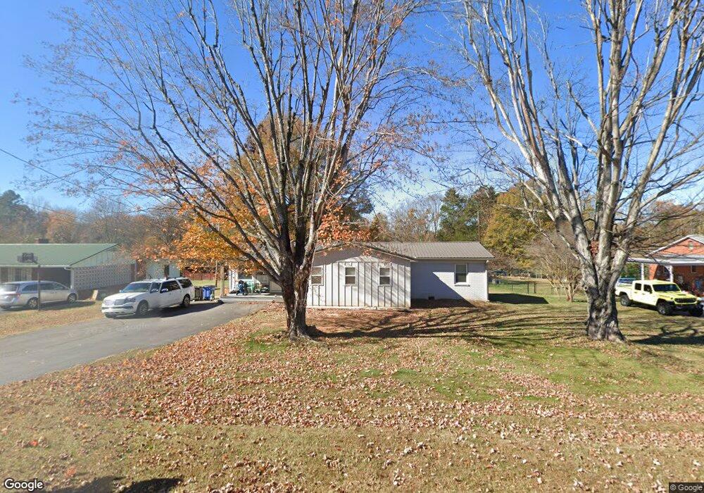 233 N Greenbriar Rd, Statesville, NC 28625 - photo 1