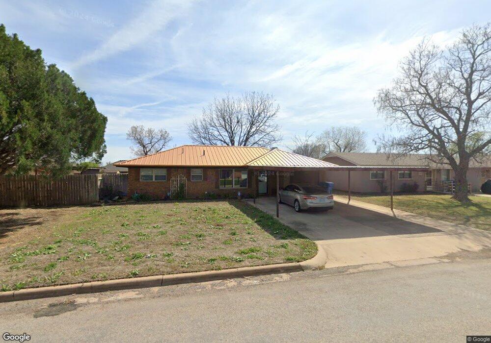 808 W E Ave, Cache, OK 73527 - photo 1