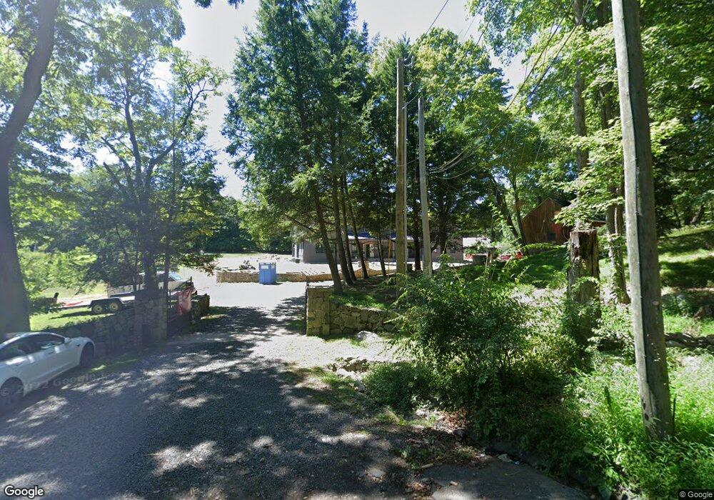 746 Riverbank Rd, Stamford, CT 06903 - photo 1