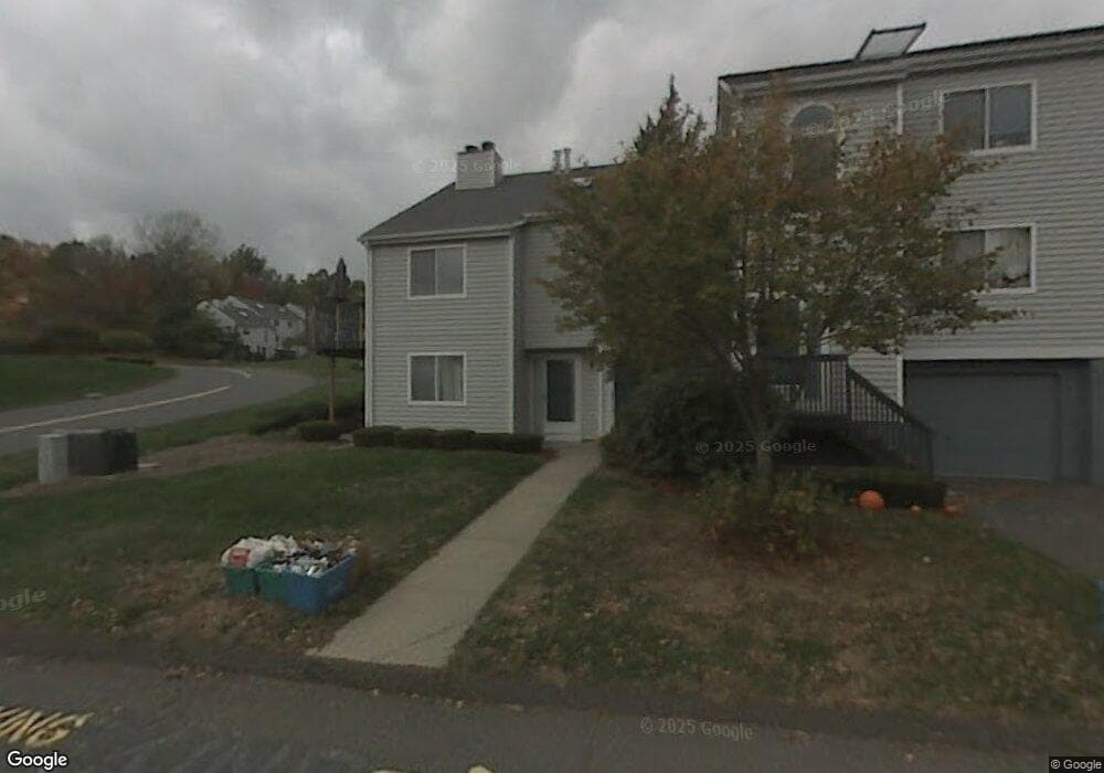 3 Hunters Run, Cromwell, CT 06416 - photo 1