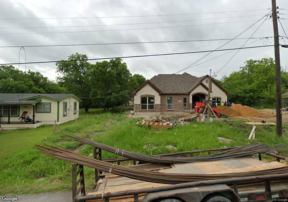 705 E Latimer St, Ennis, TX 75119 - photo 1