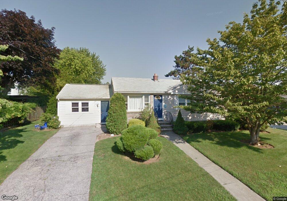 5 W View Ave, Cranston, RI 02920 - photo 1