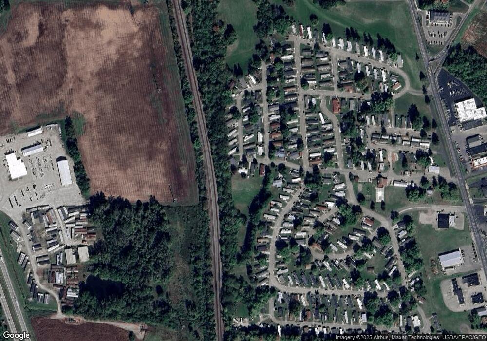 297 Mace Dr, Circleville, OH 43113 - photo 1