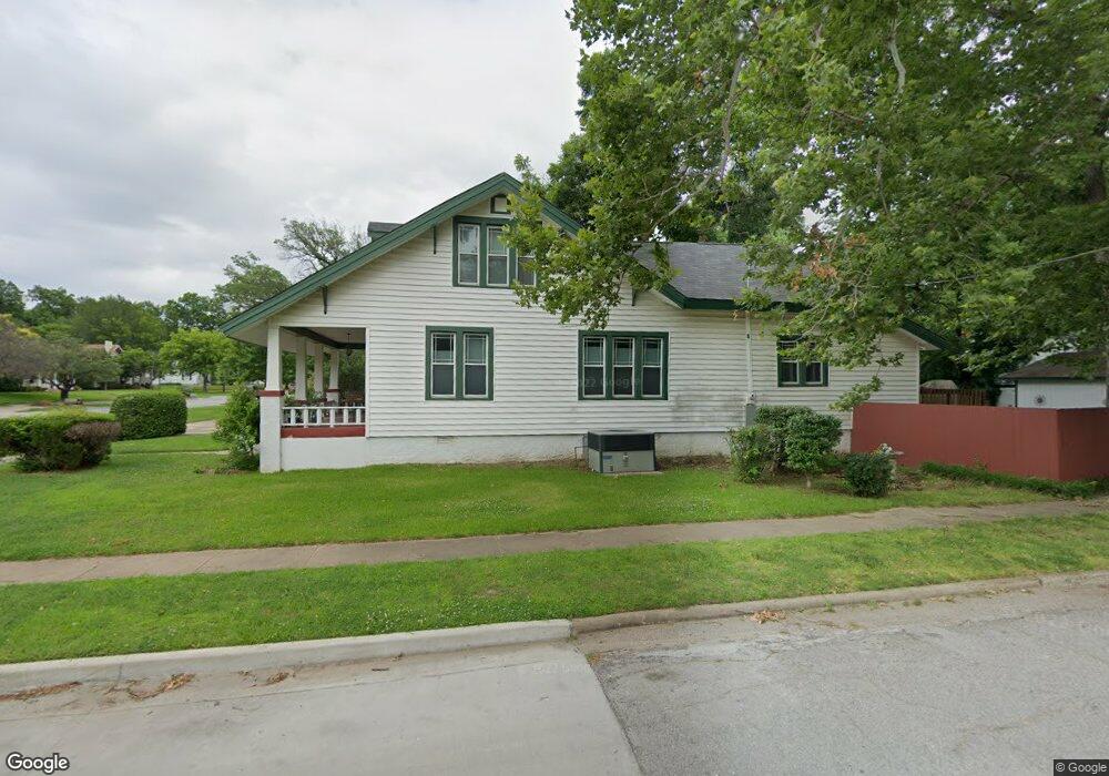 924 Stanley St SW, Ardmore, OK 73401 - photo 1