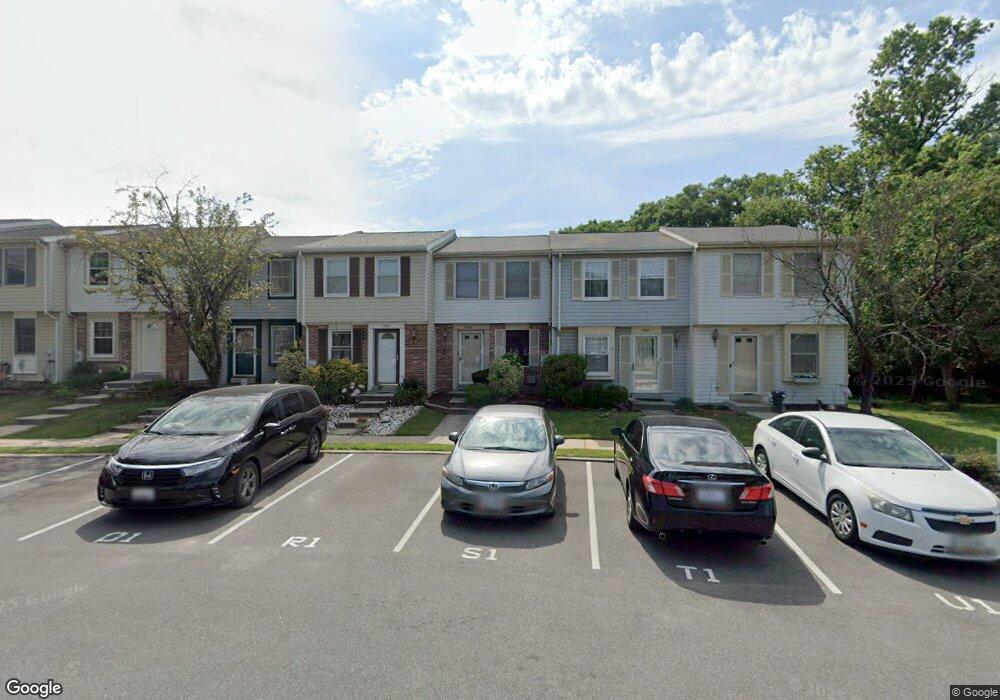 5906 Rowanberry Dr, Elkridge, MD 21075 - photo 1