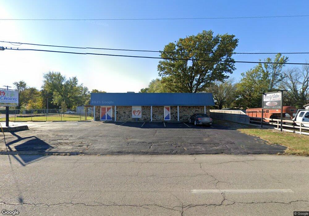 3300 Main St, Parsons, KS 67357 - photo 1