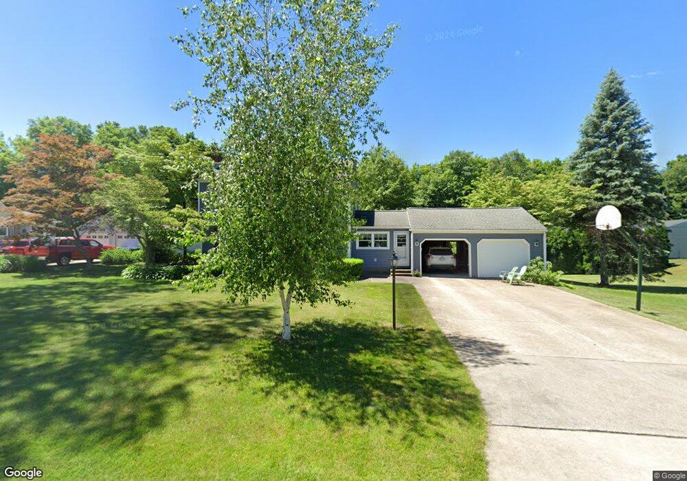 2818 Wellington Rd, Erie, PA 16506 - photo 1