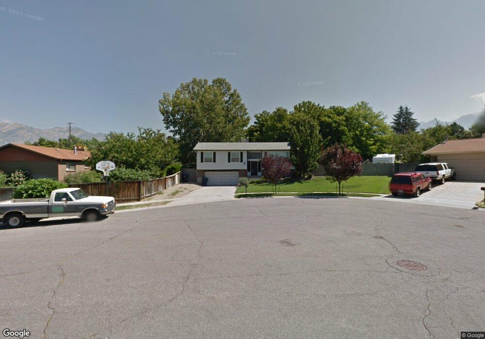 8241 Shangrila Cir, Sandy, UT 84094 - photo 1