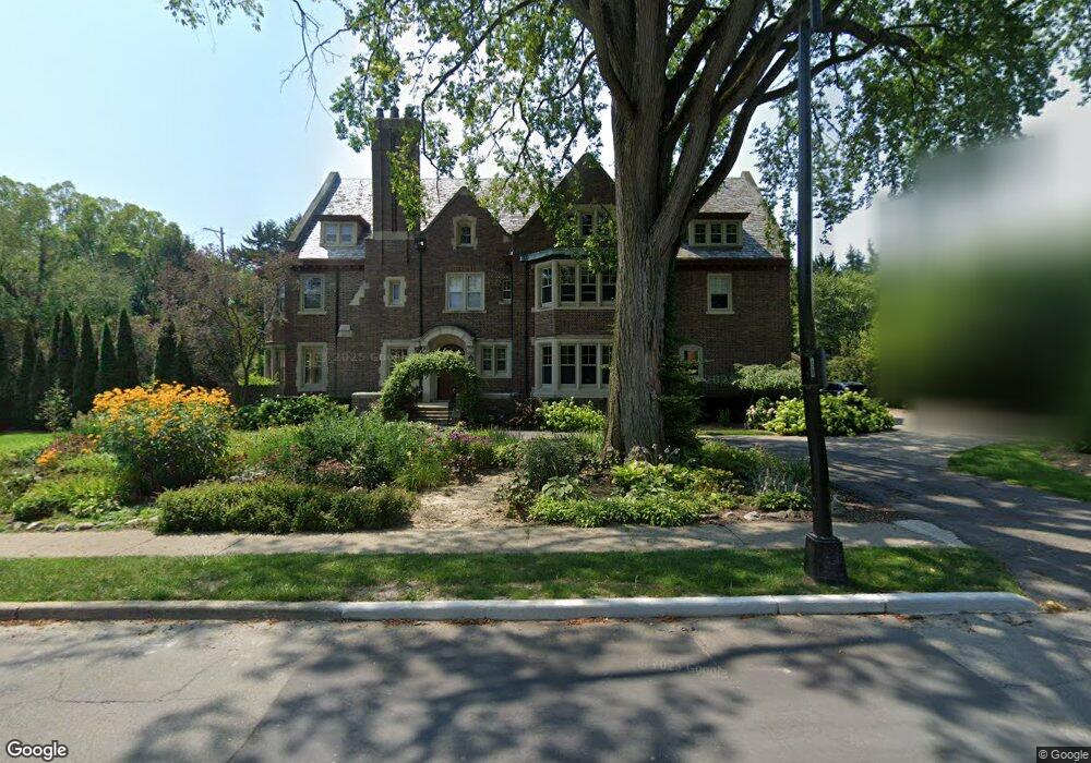 41 Provencal Rd, Grosse Pointe Farms, MI 48236 - photo 1