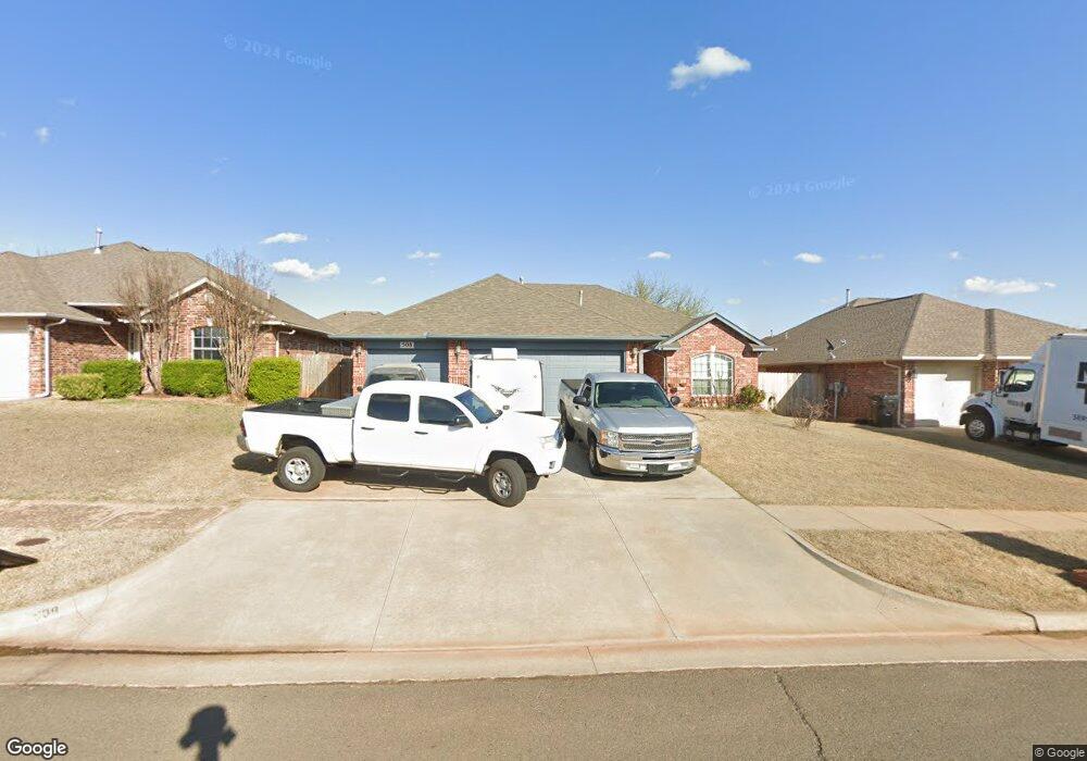 508 Allison Ln, Moore, OK 73160 - photo 1