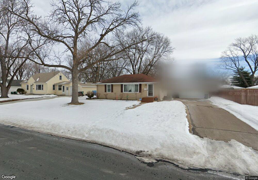 8233 Garfield Ave S, Bloomington, MN 55420 - photo 1