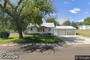 402 N Columbus Ave, Mullen, NE 69152