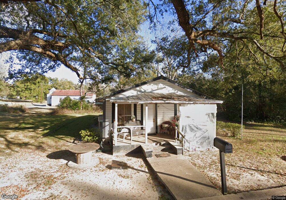 919 Bishop St, Bainbridge, GA 39819 - photo 1