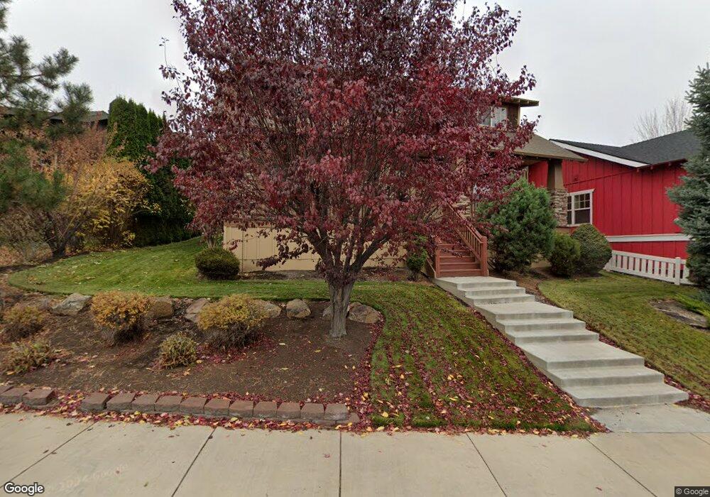 2233 SW 36th St, Redmond, OR 97756 - photo 1