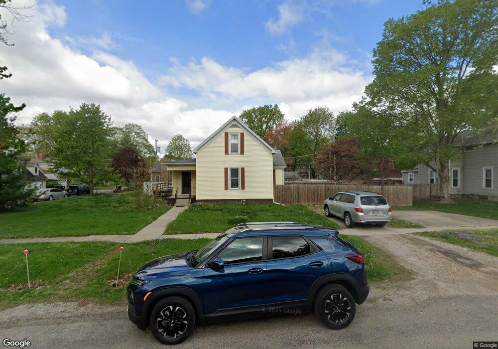 205 Hennepin St, Lincoln, IL 62656 - photo 1