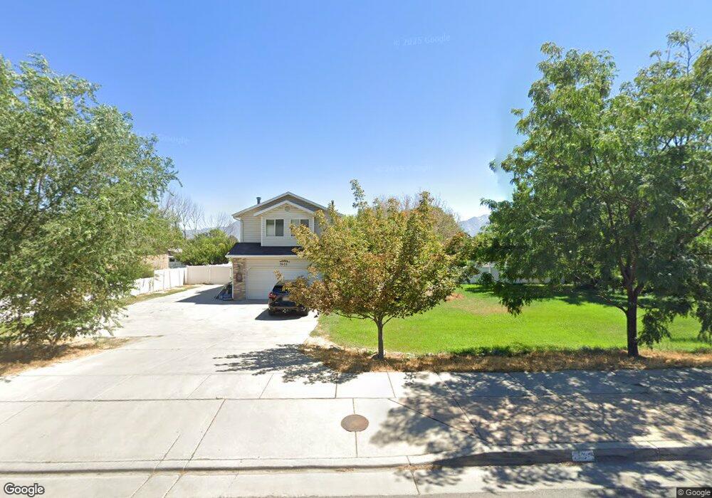 7405 S 3200 W, West Jordan, UT 84084 - photo 1