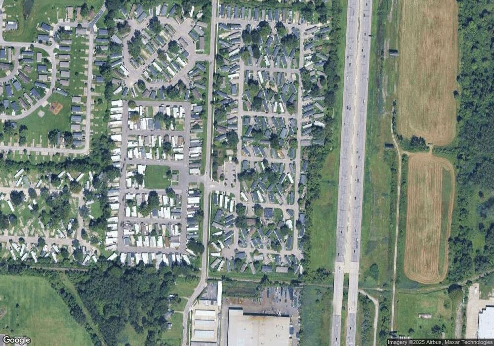 24712 Bradford Dr unit 85, Harrison Township, MI 48045 - photo 1