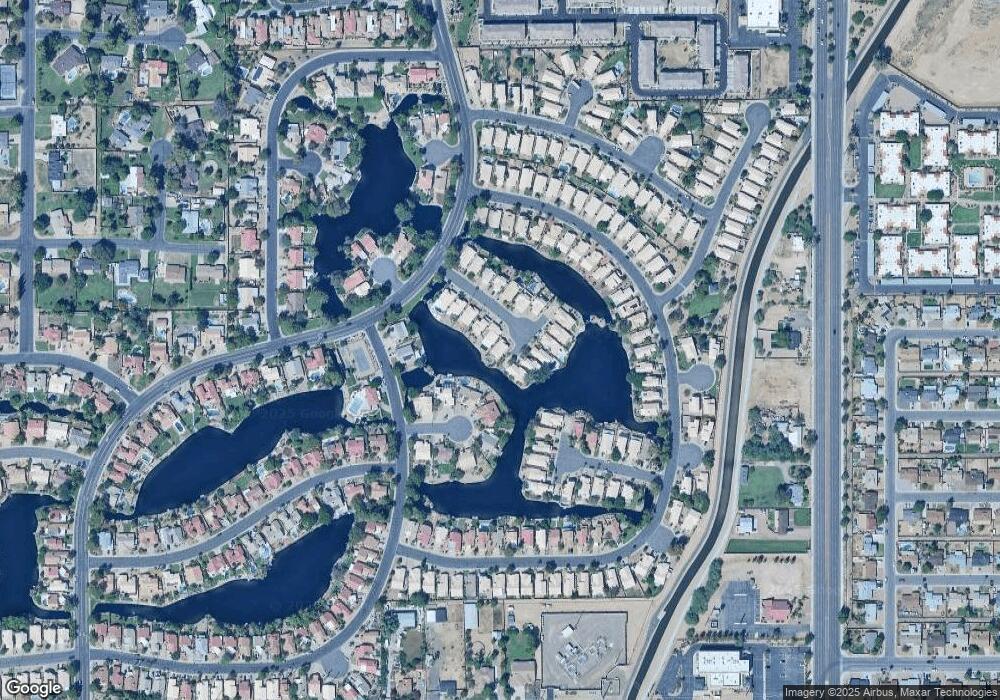 1723 E Commonwealth Cir, Chandler, AZ 85225 - photo 1