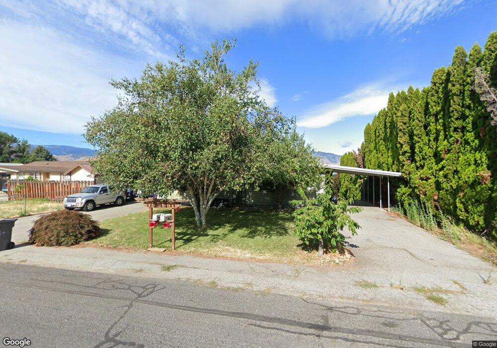 908 N Jackson Place, East Wenatchee, WA 98802 - photo 1