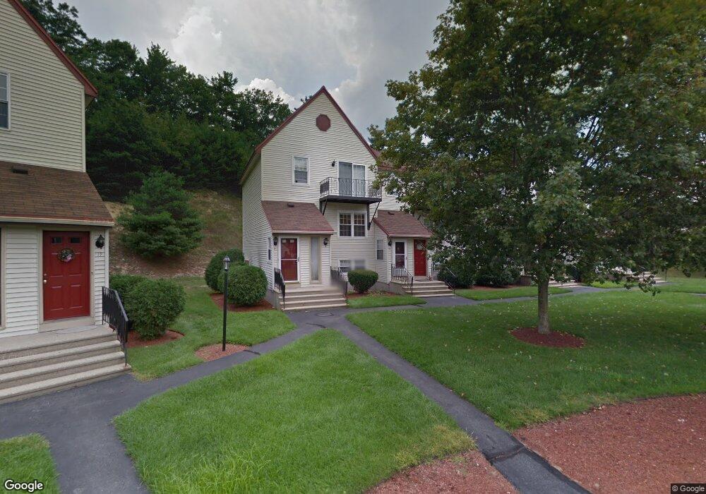 15 E Ridge Rd unit 15, MerriMacK, NH 03054 - photo 1