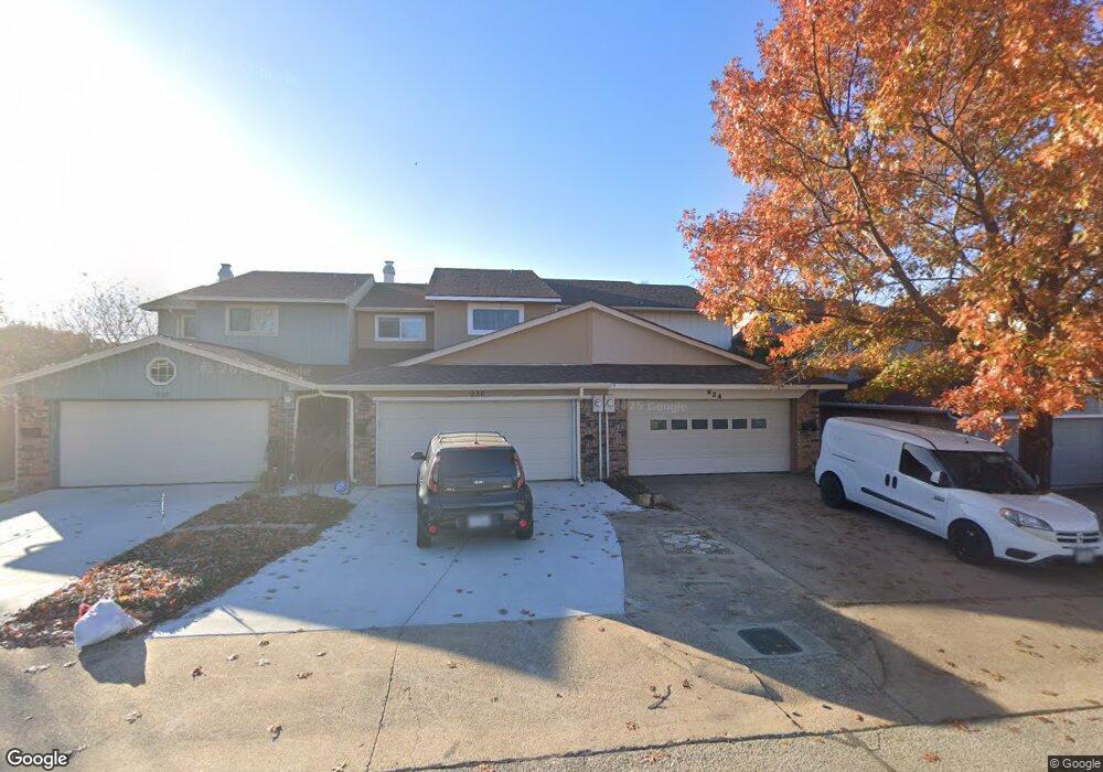 934 Shady Creek Ln, Bedford, TX 76021 - photo 1