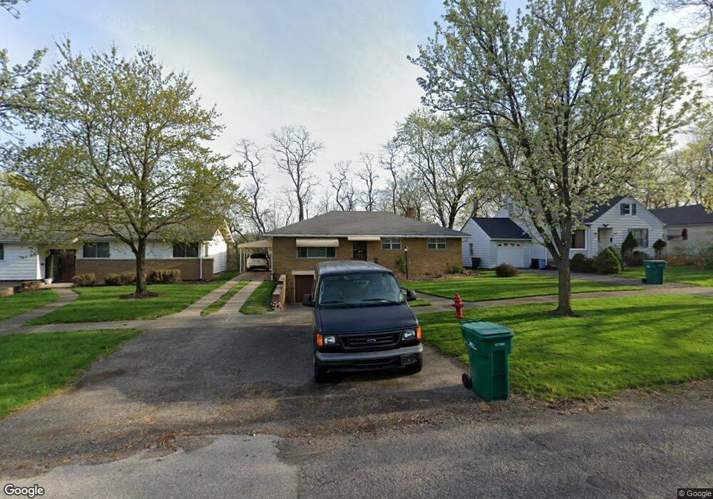 17901 Mccracken Rd, Maple Heights, OH 44137 - photo 1