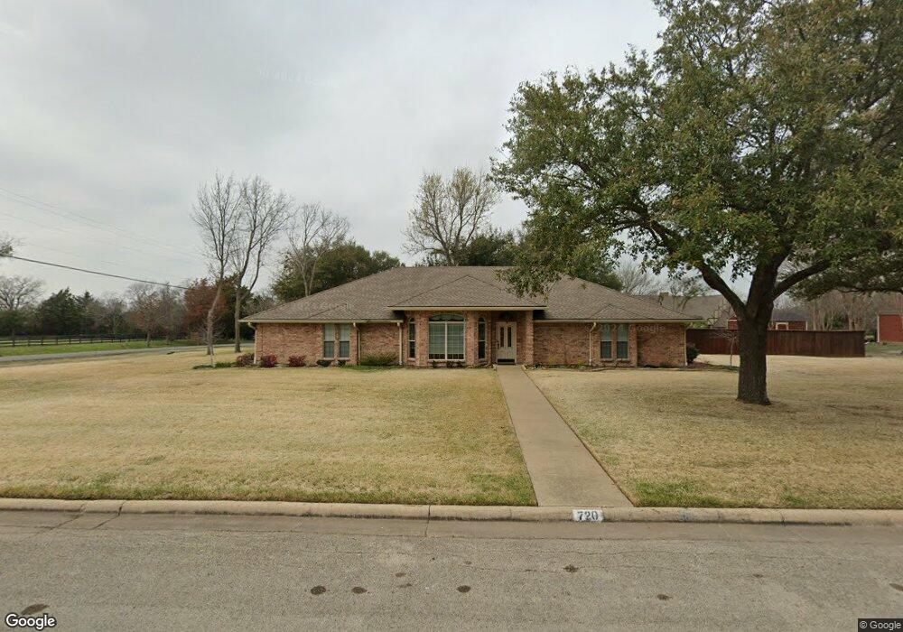 720 Meadow Dr, Corsicana, TX 75110 - photo 1