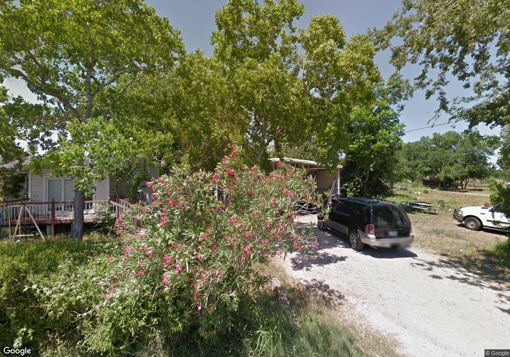 170 Papaya St, Beeville, TX 78102 - photo 1